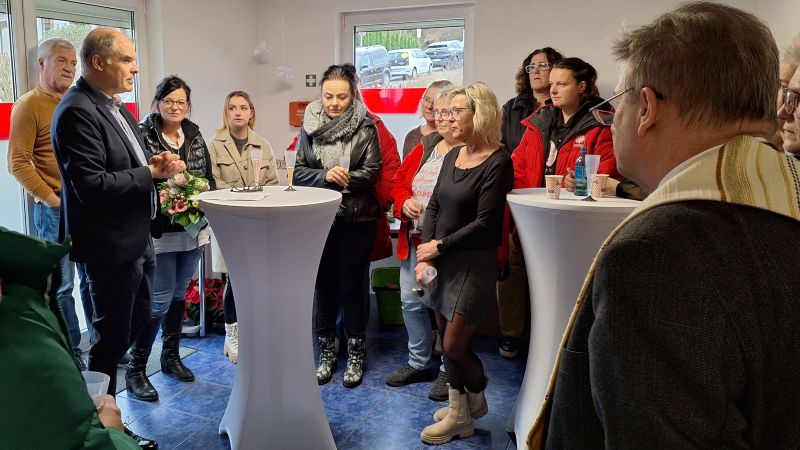 Mit einer Feierstunde wurde die Anlaufstelle Ebergötzen offiziell eröffnet. | Foto: Johannes Broermann / cps